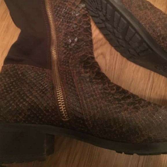 Michael Kors riding boots snakeskin detail - Picture 2 of 5